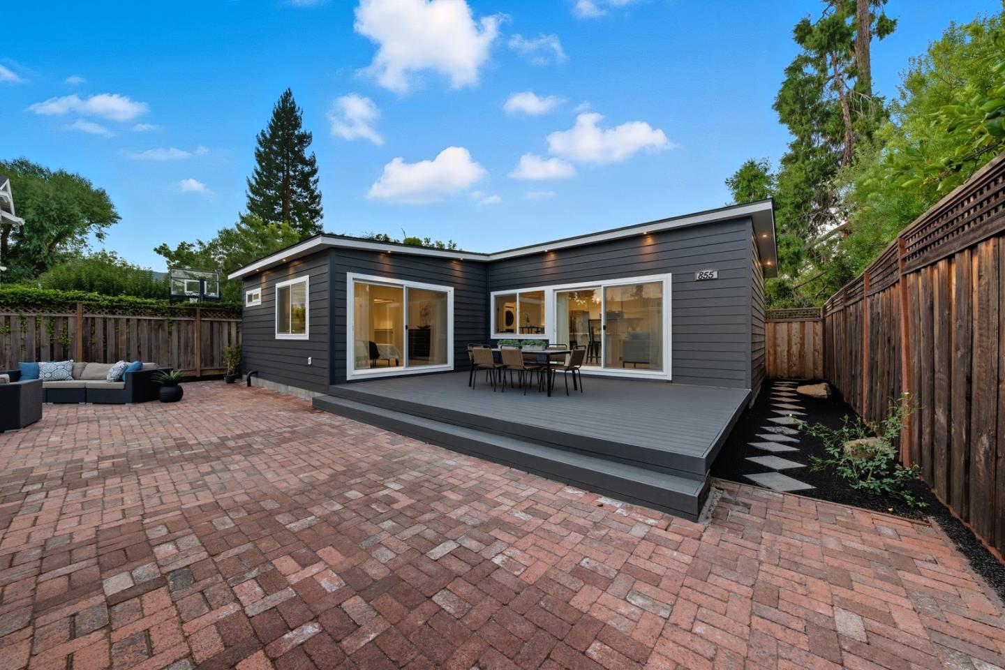 857 Hierra Court