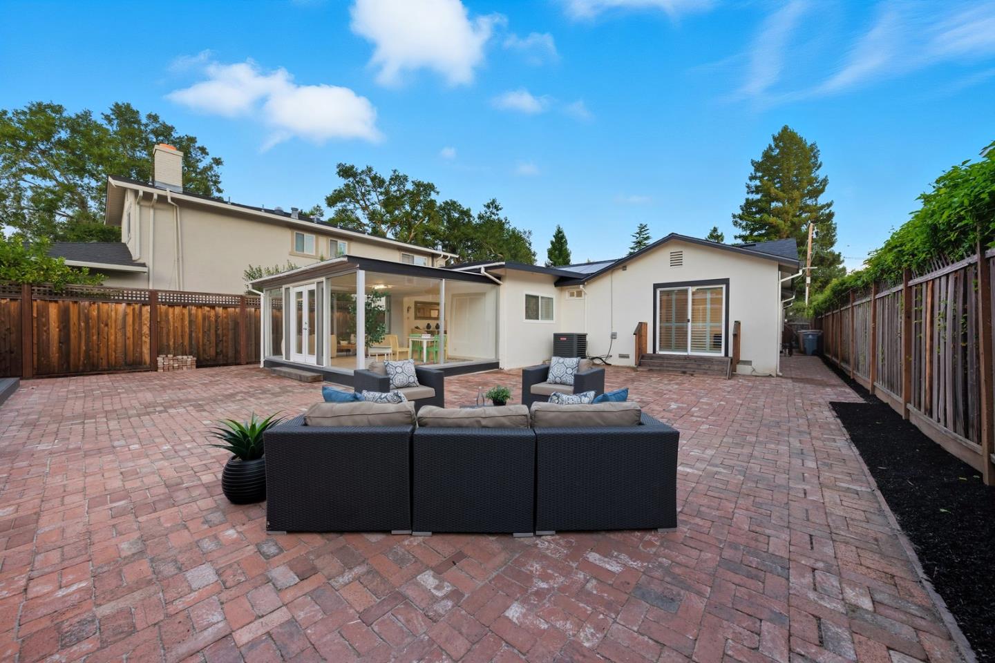 857 Hierra Court