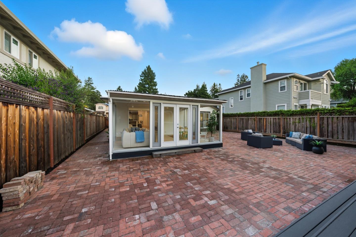 857 Hierra Court