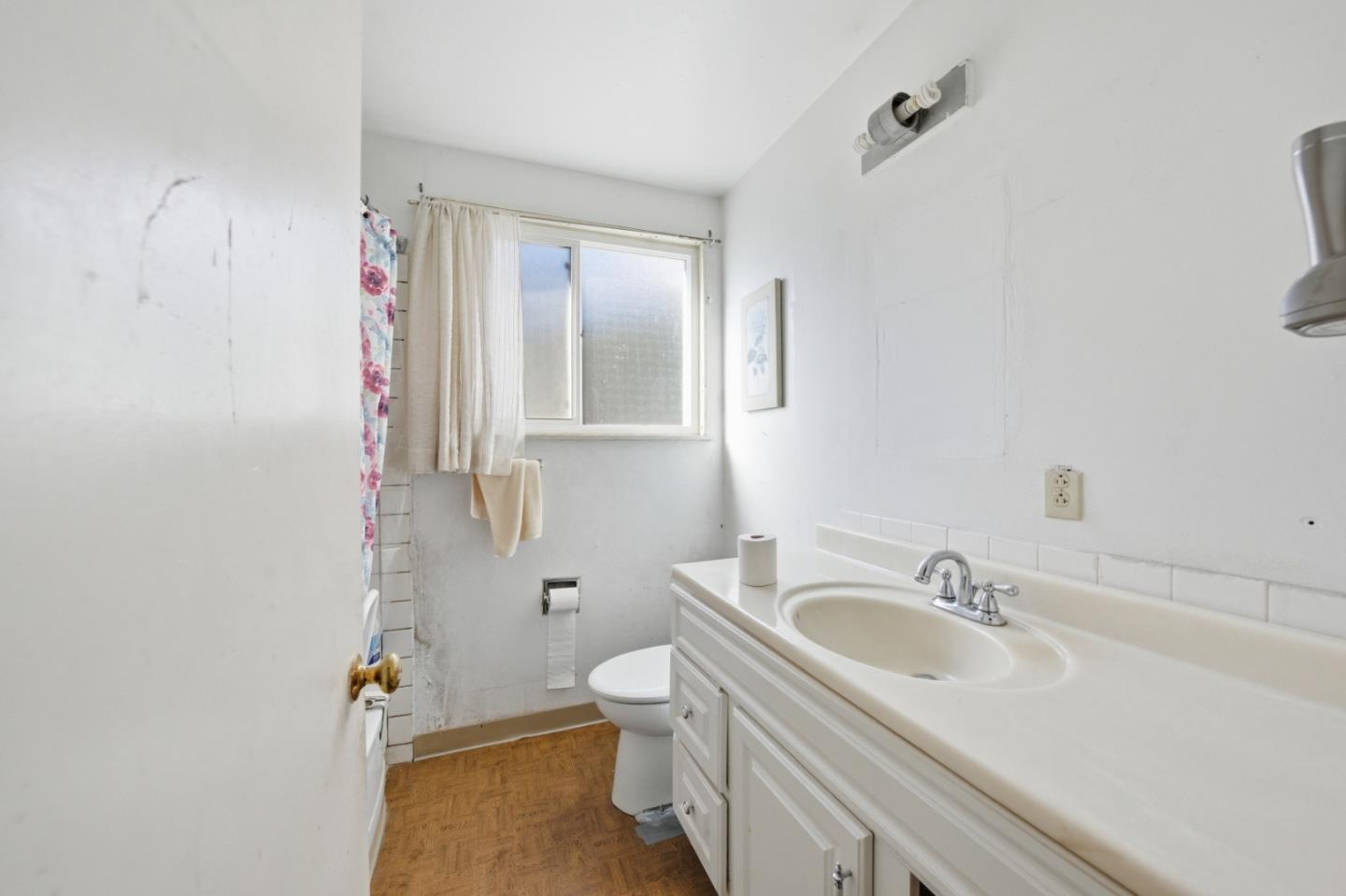 342 West Duane Avenue