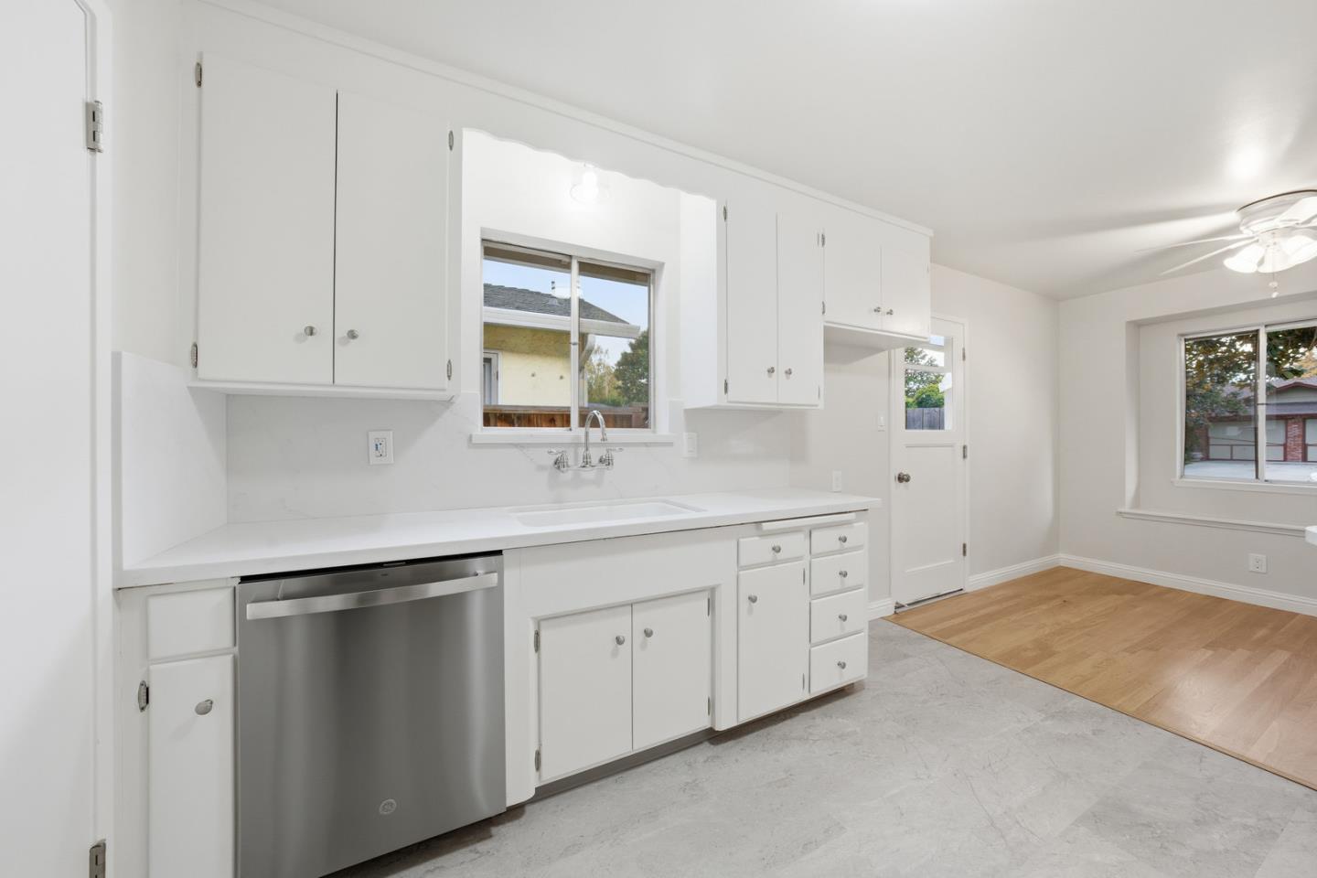 1221 Normandy Way