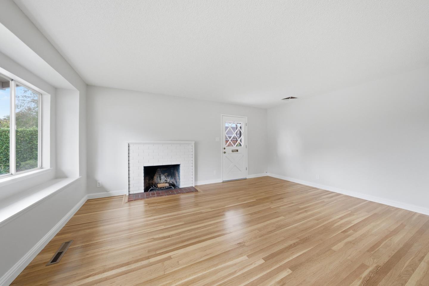 1221 Normandy Way