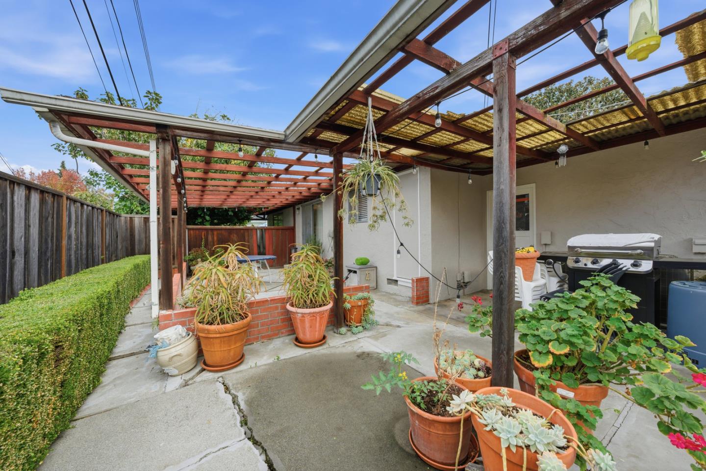 1221 Normandy Way