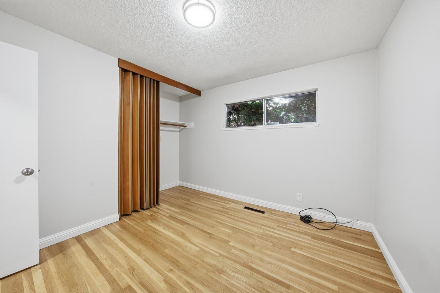 1221 Normandy Way
