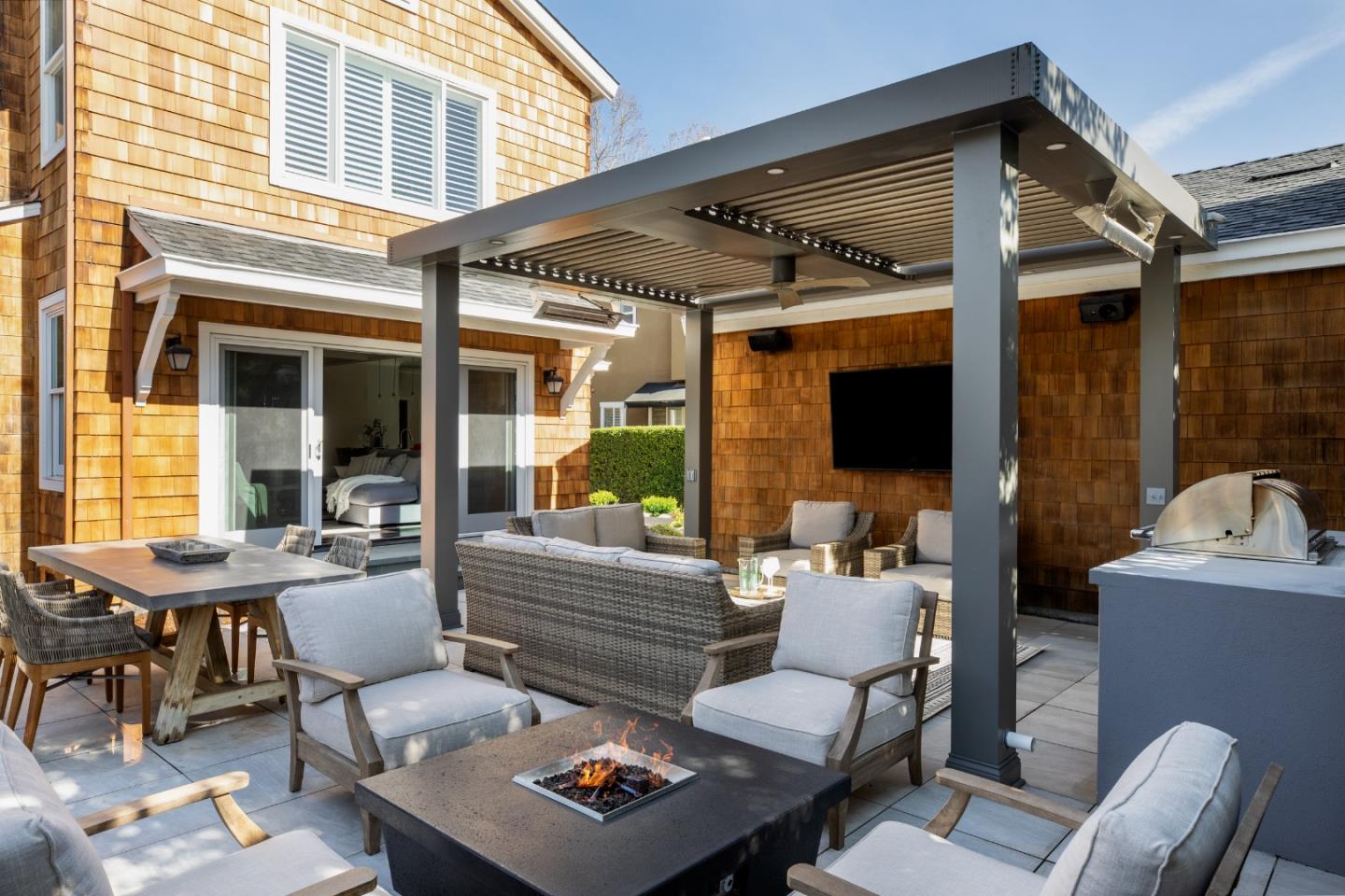 1484 Rosecrest Terrace