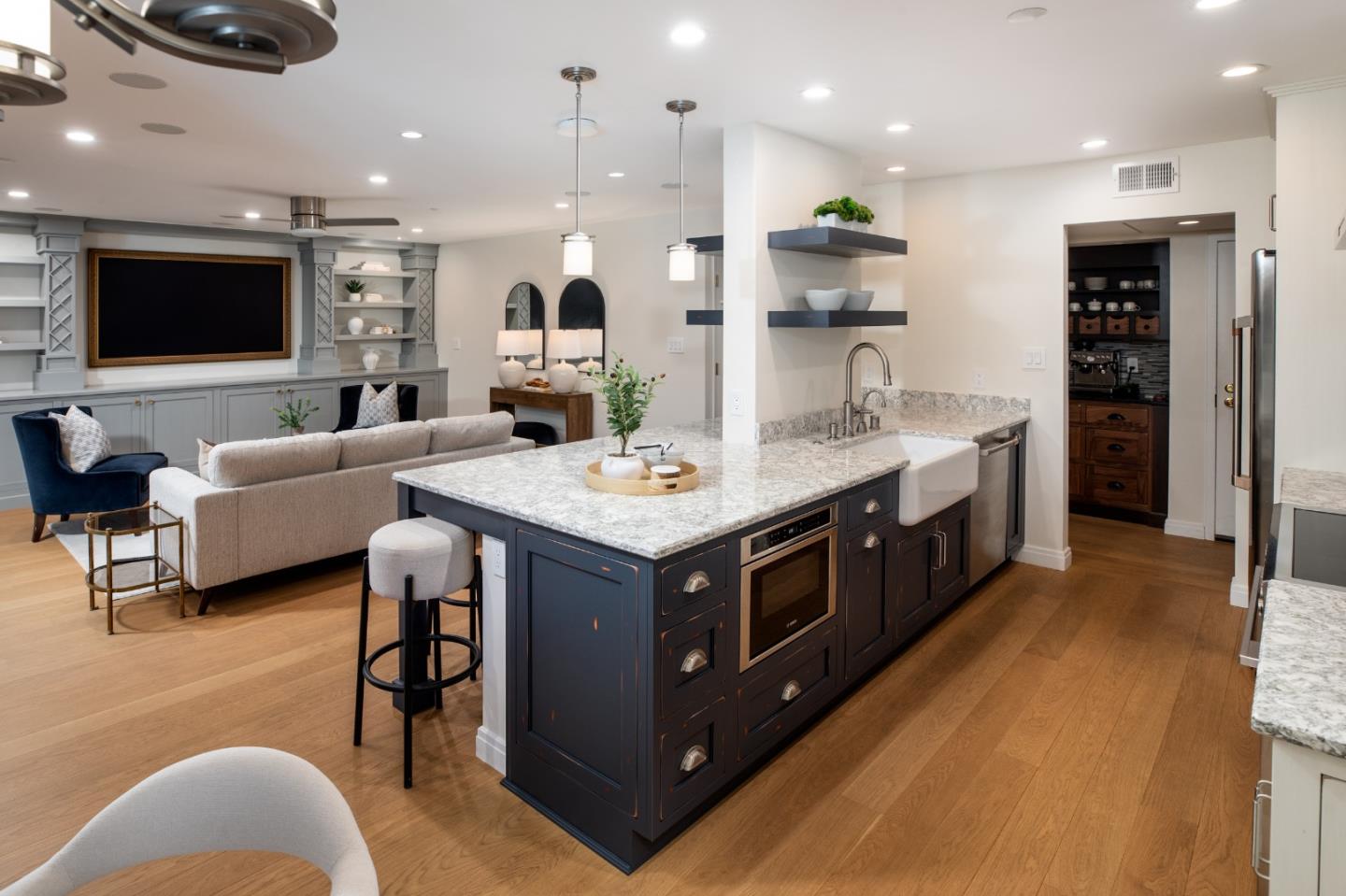 226 West Edith Avenue 20