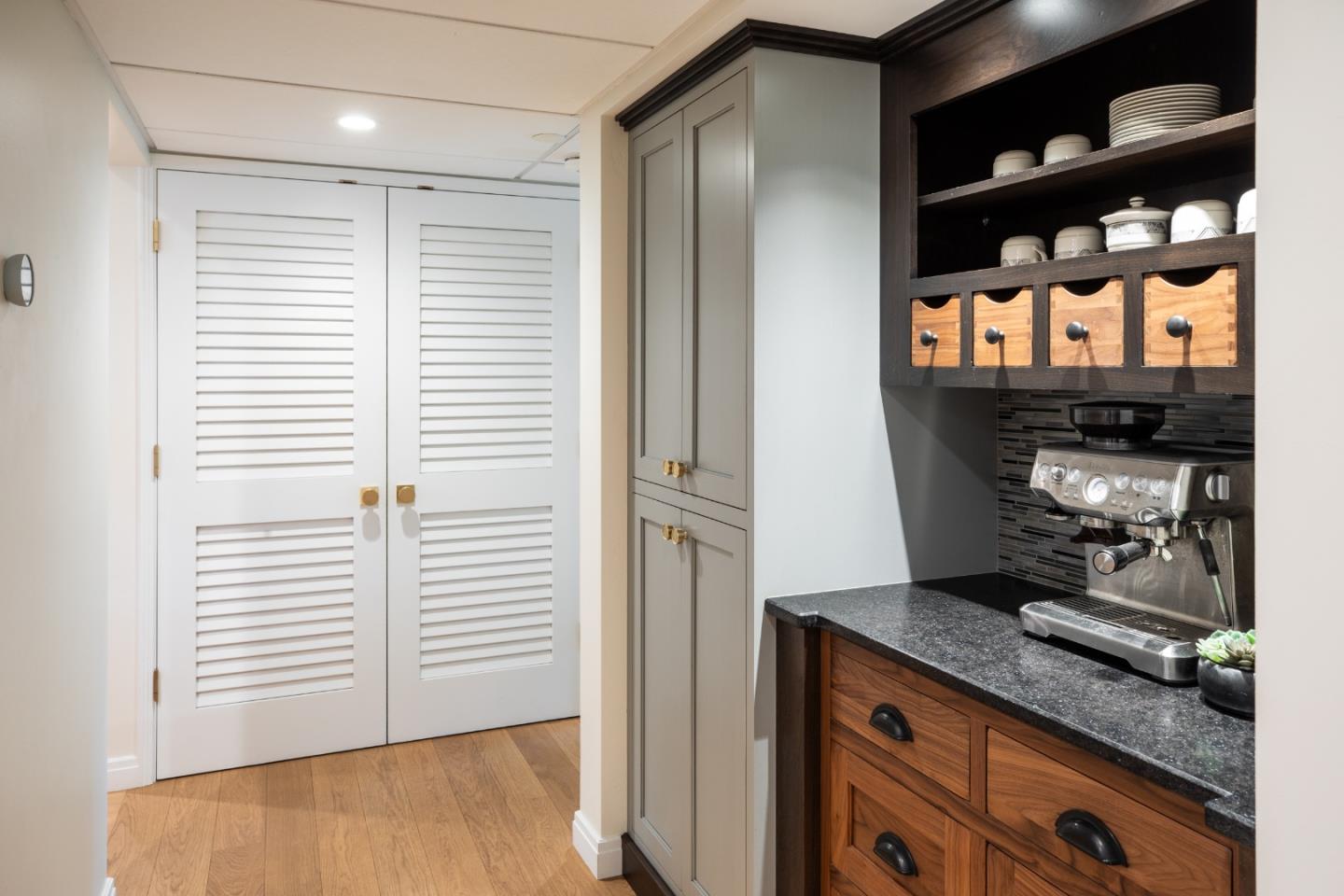 226 West Edith Avenue 20