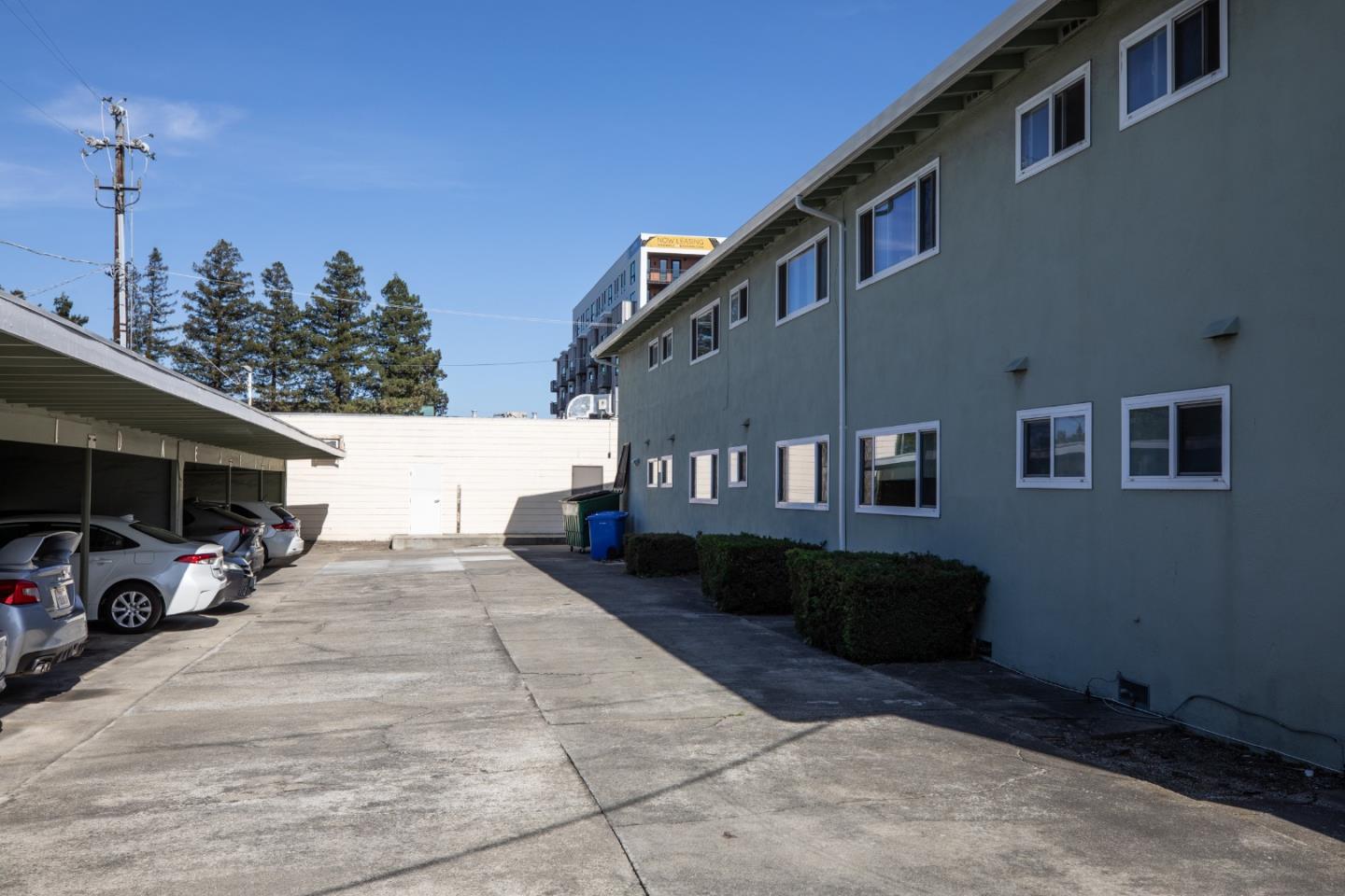971 Whitethorne Drive