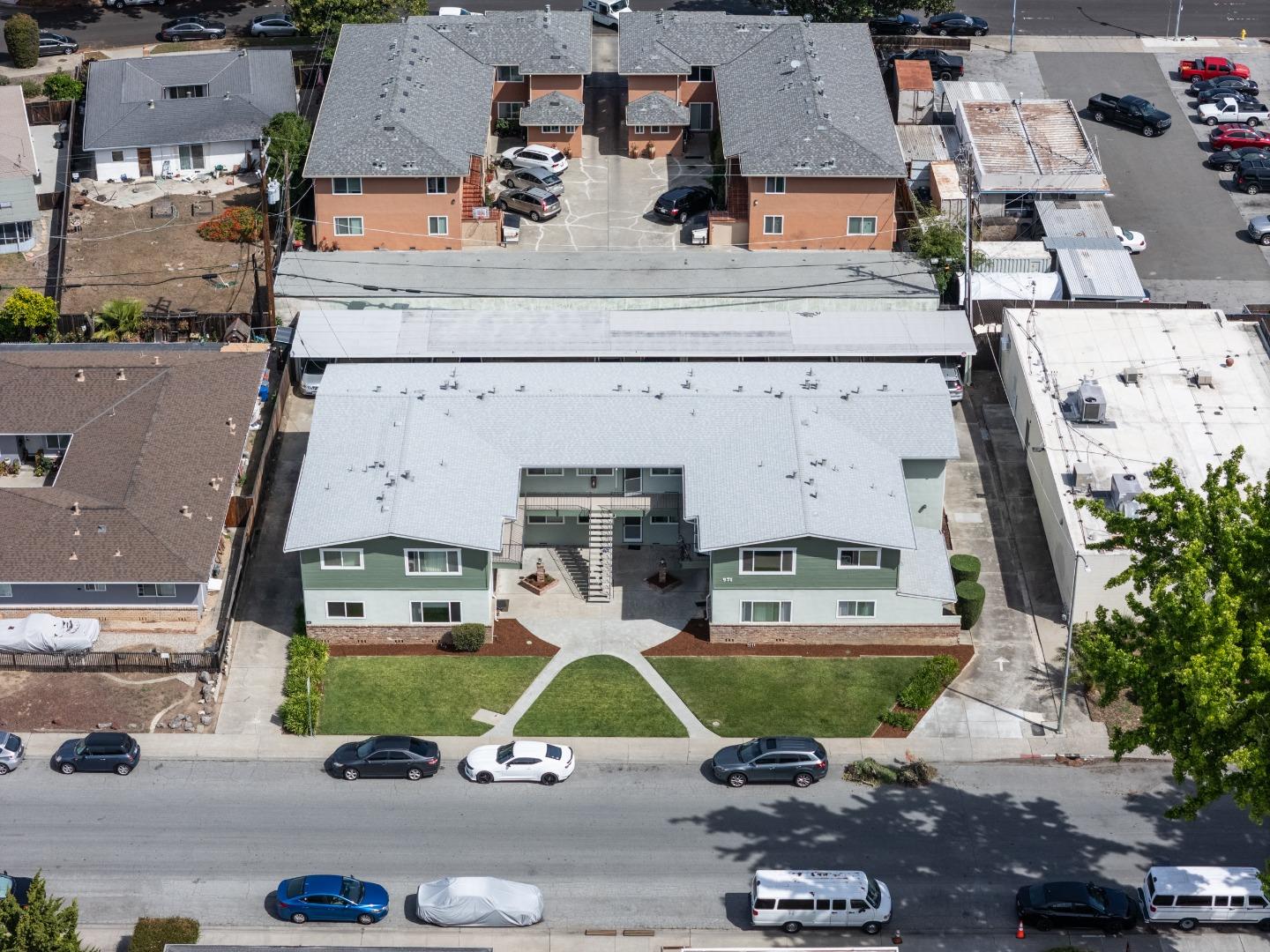 971 Whitethorne Drive