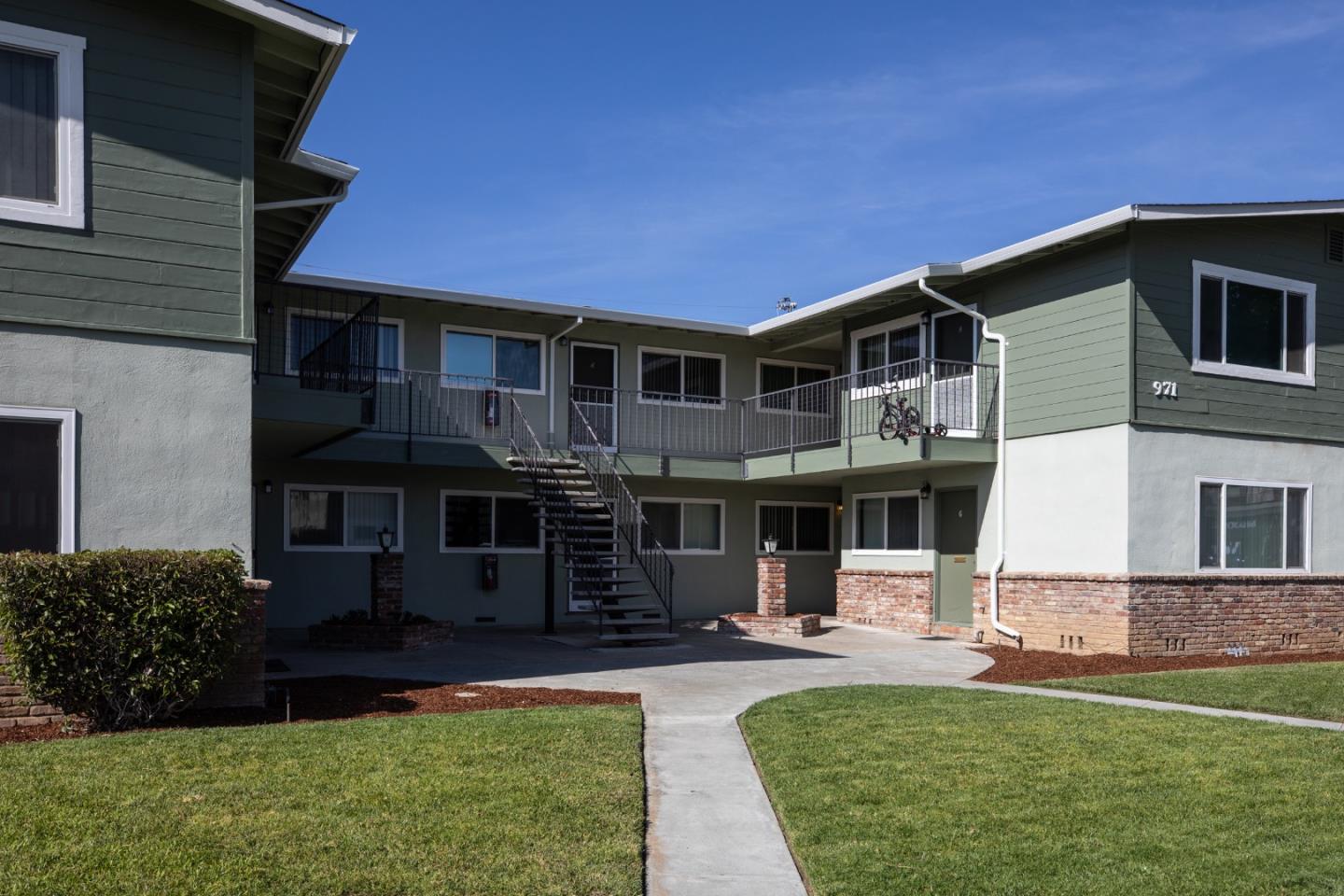 971 Whitethorne Drive