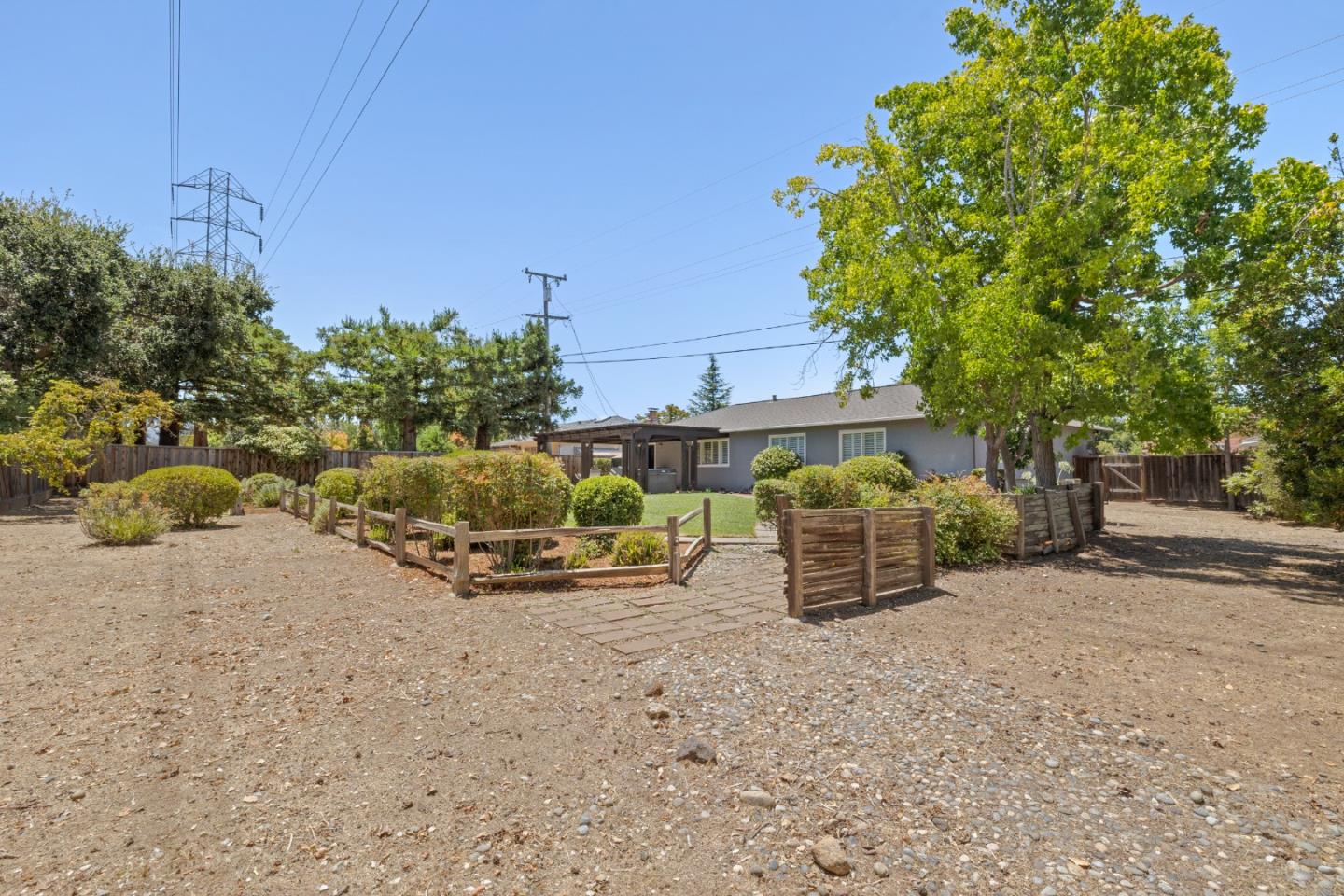 2077 Eugenia WAY