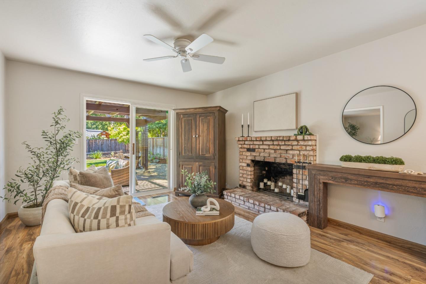 2077 Eugenia WAY