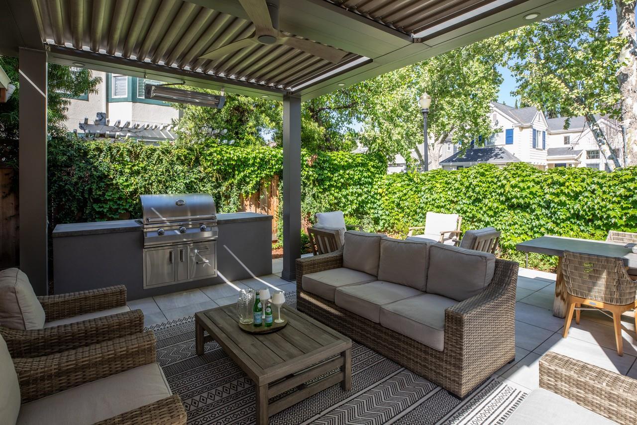 1484 Rosecrest Terrace