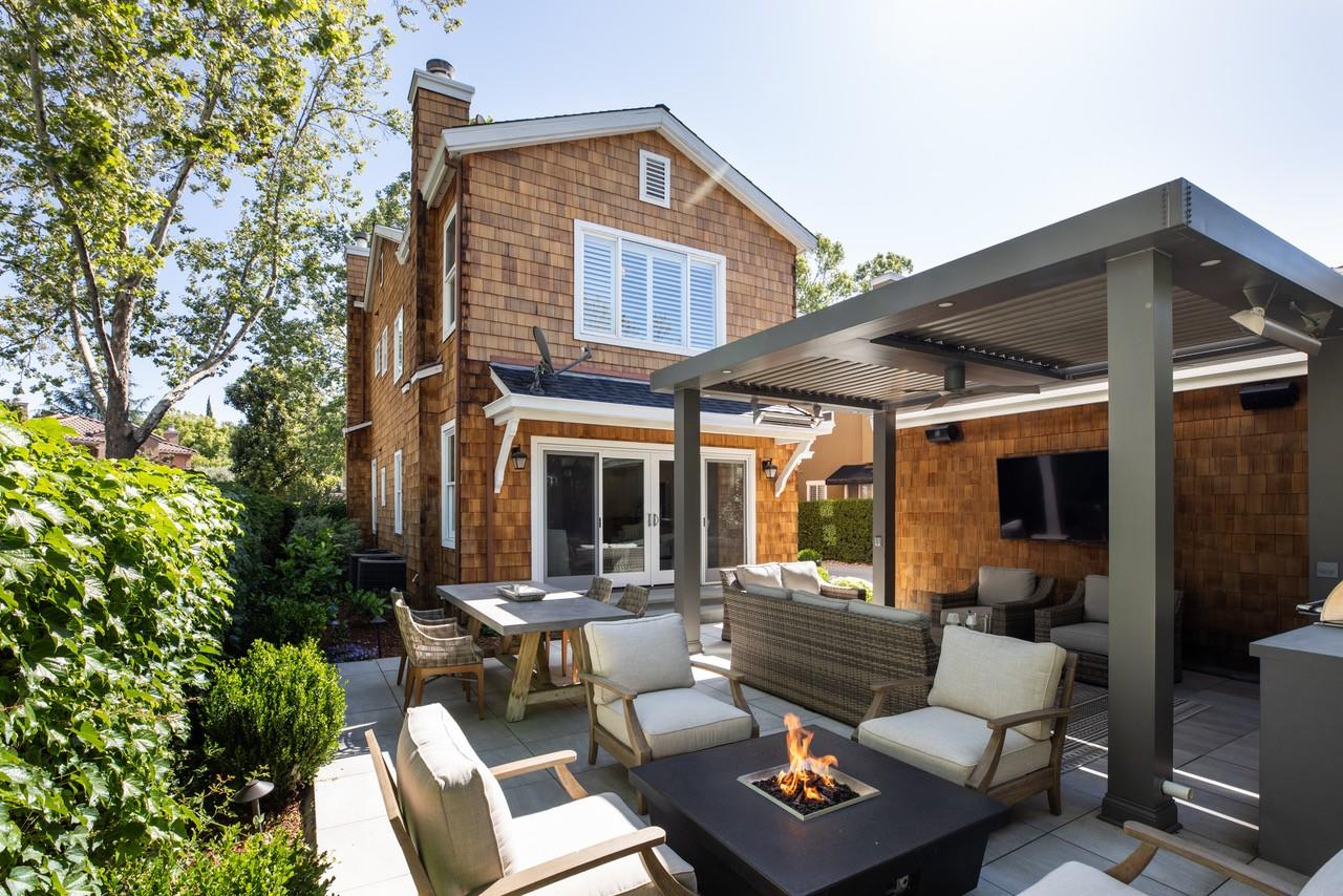 1484 Rosecrest Terrace