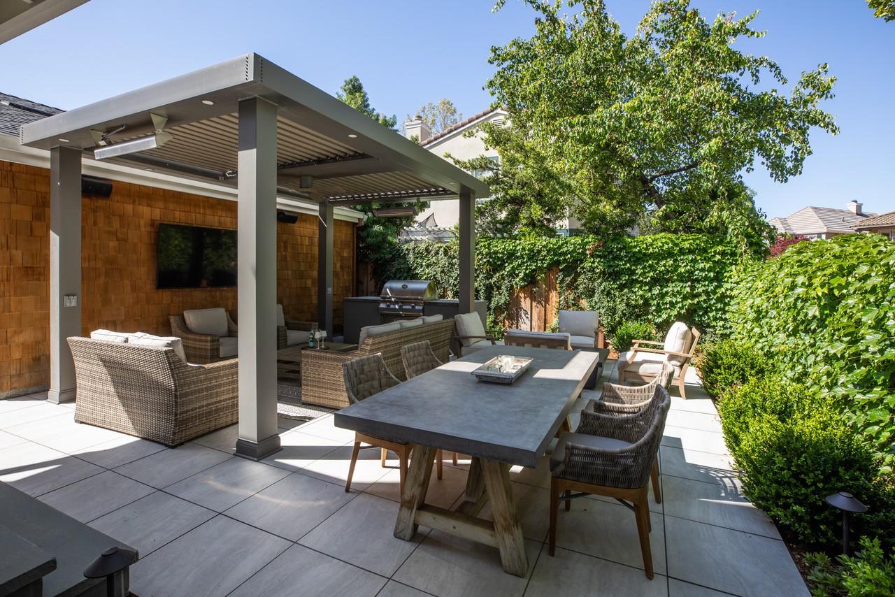 1484 Rosecrest Terrace
