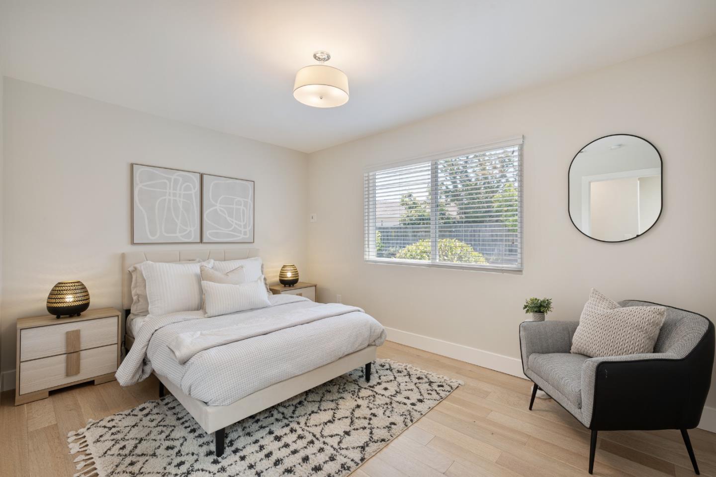 808 Kirkaldy Court