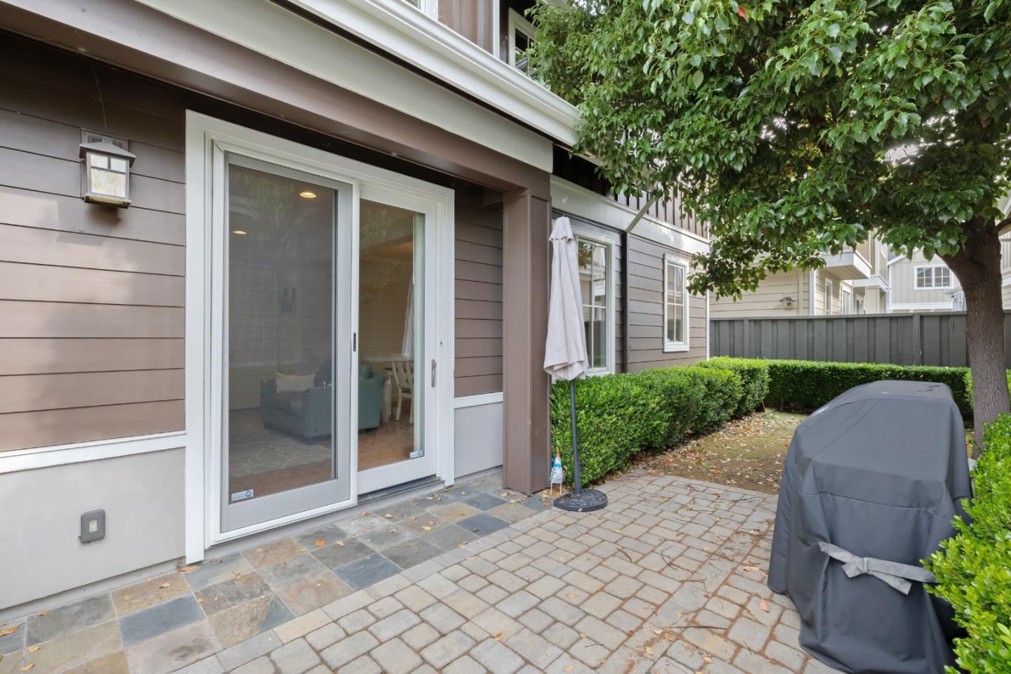 1587 Kentfield