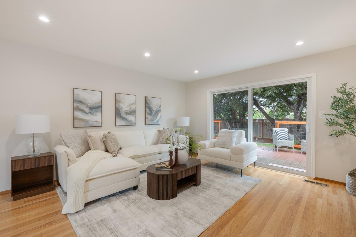 579 Arran Court