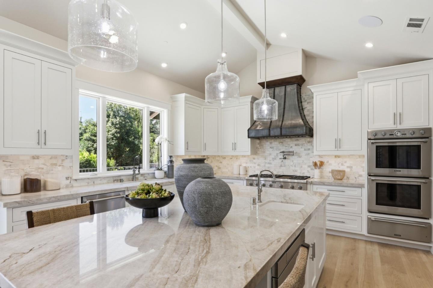 25600 Burke Lane