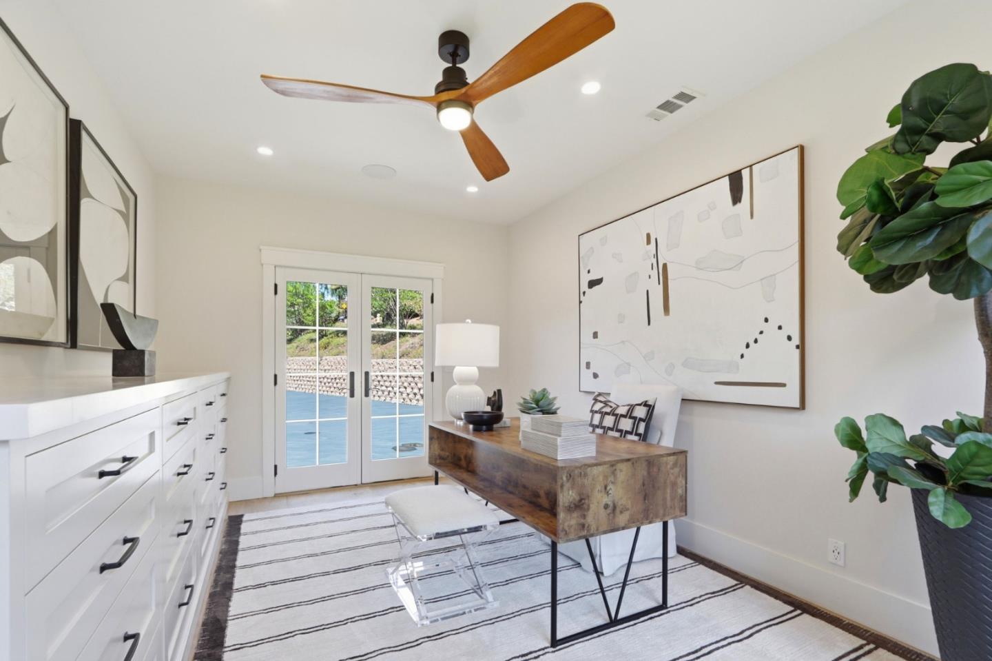25600 Burke Lane