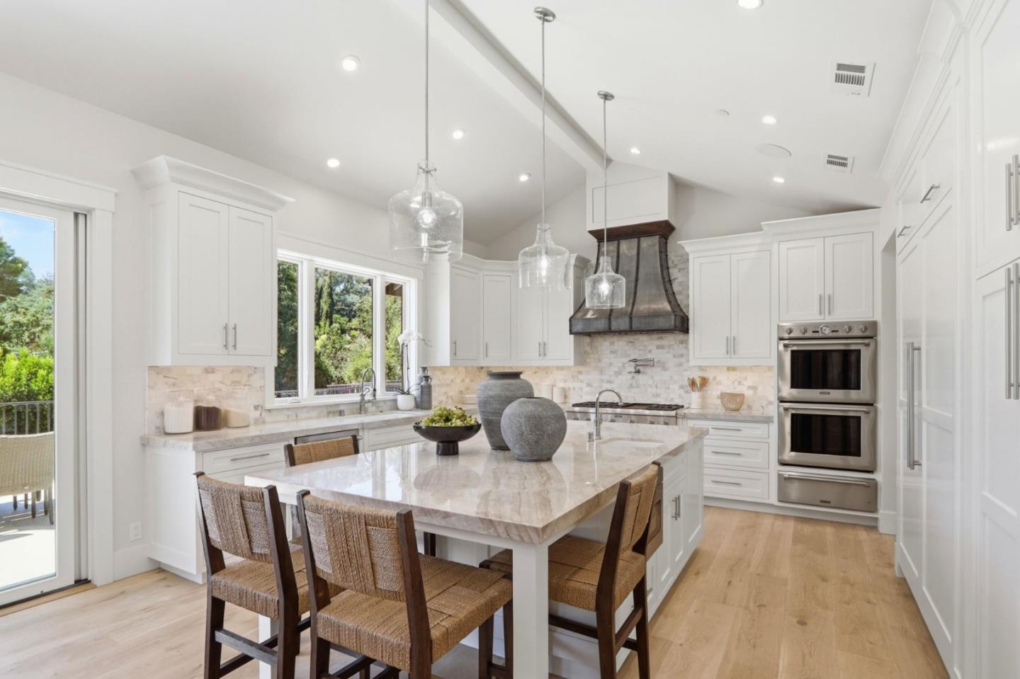 25600 Burke Lane