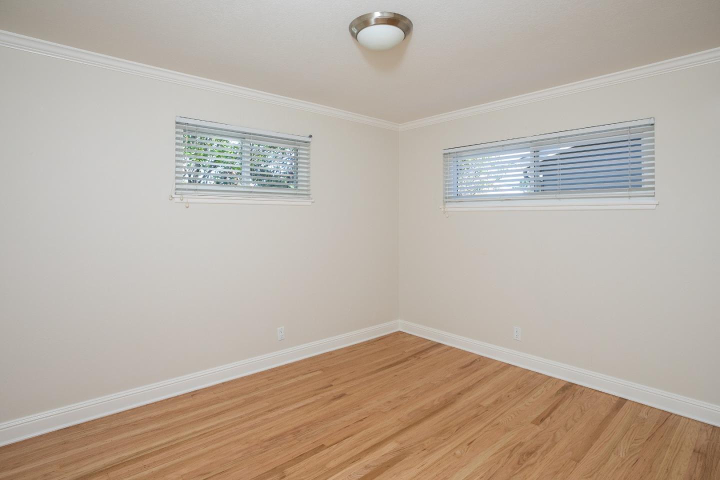3367 Calico AVE