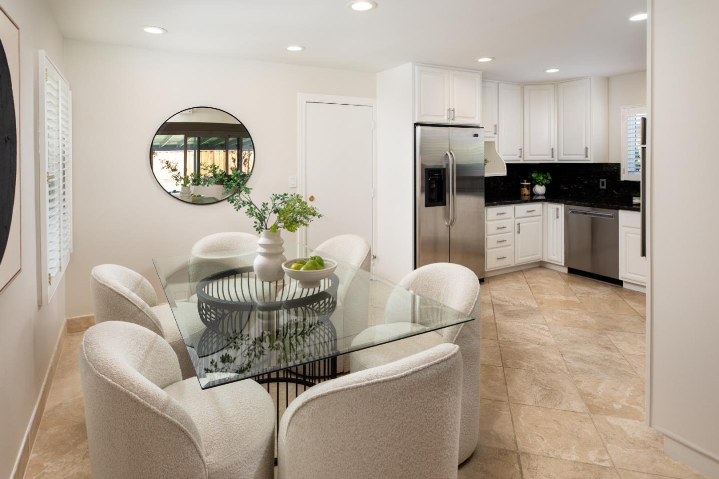 3367 Calico AVE