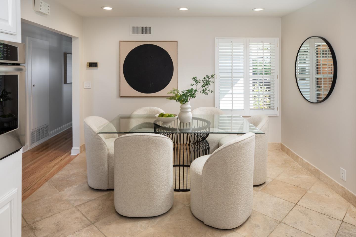 3367 Calico AVE