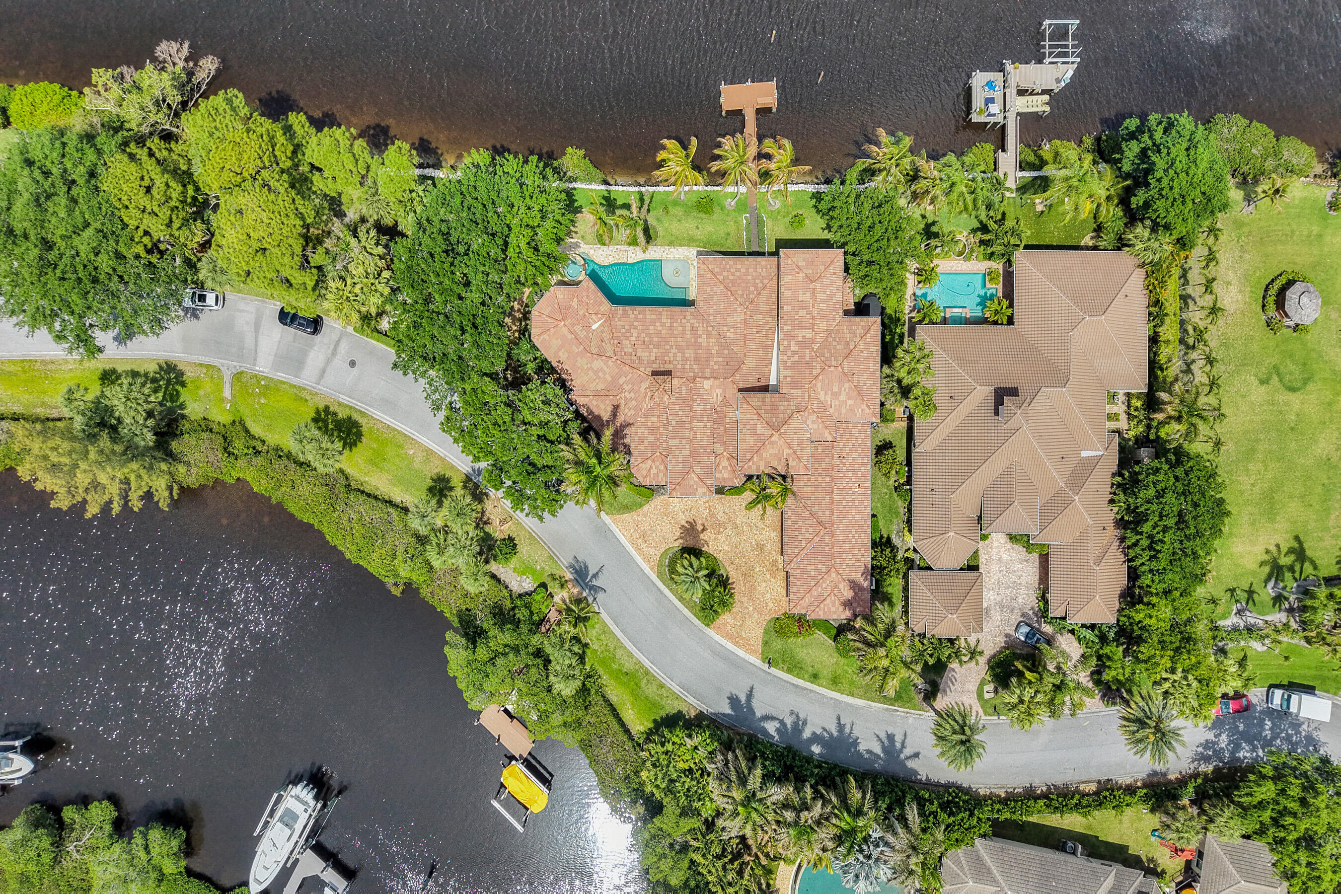 18669 SE Palm Island Lane