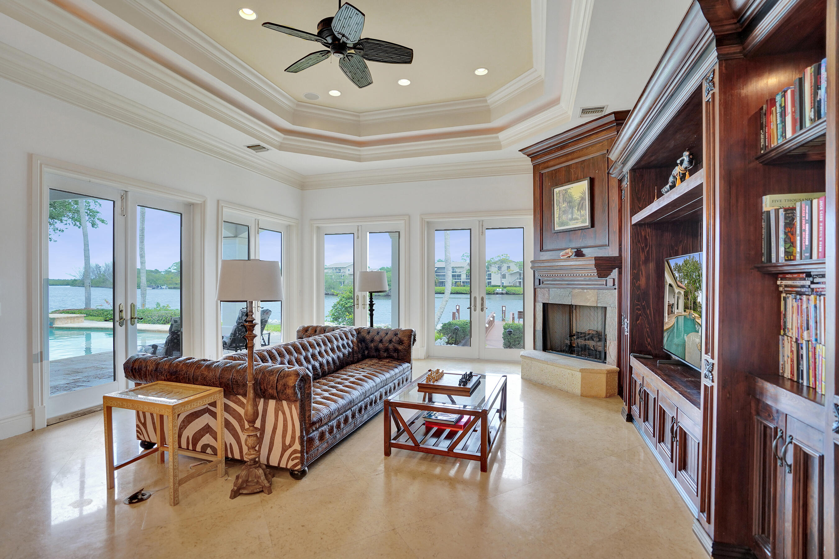 18669 SE Palm Island Lane