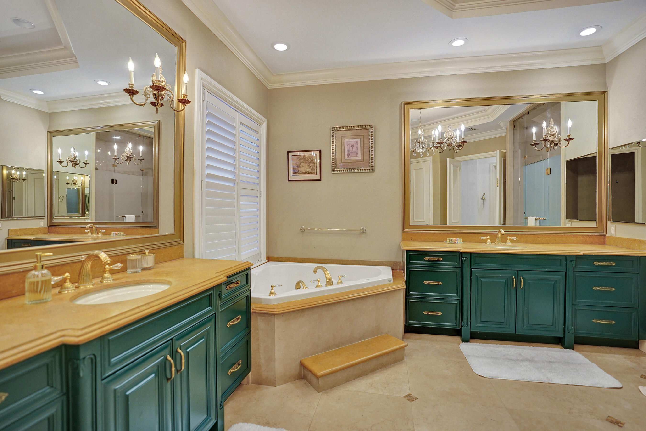 18669 SE Palm Island Lane