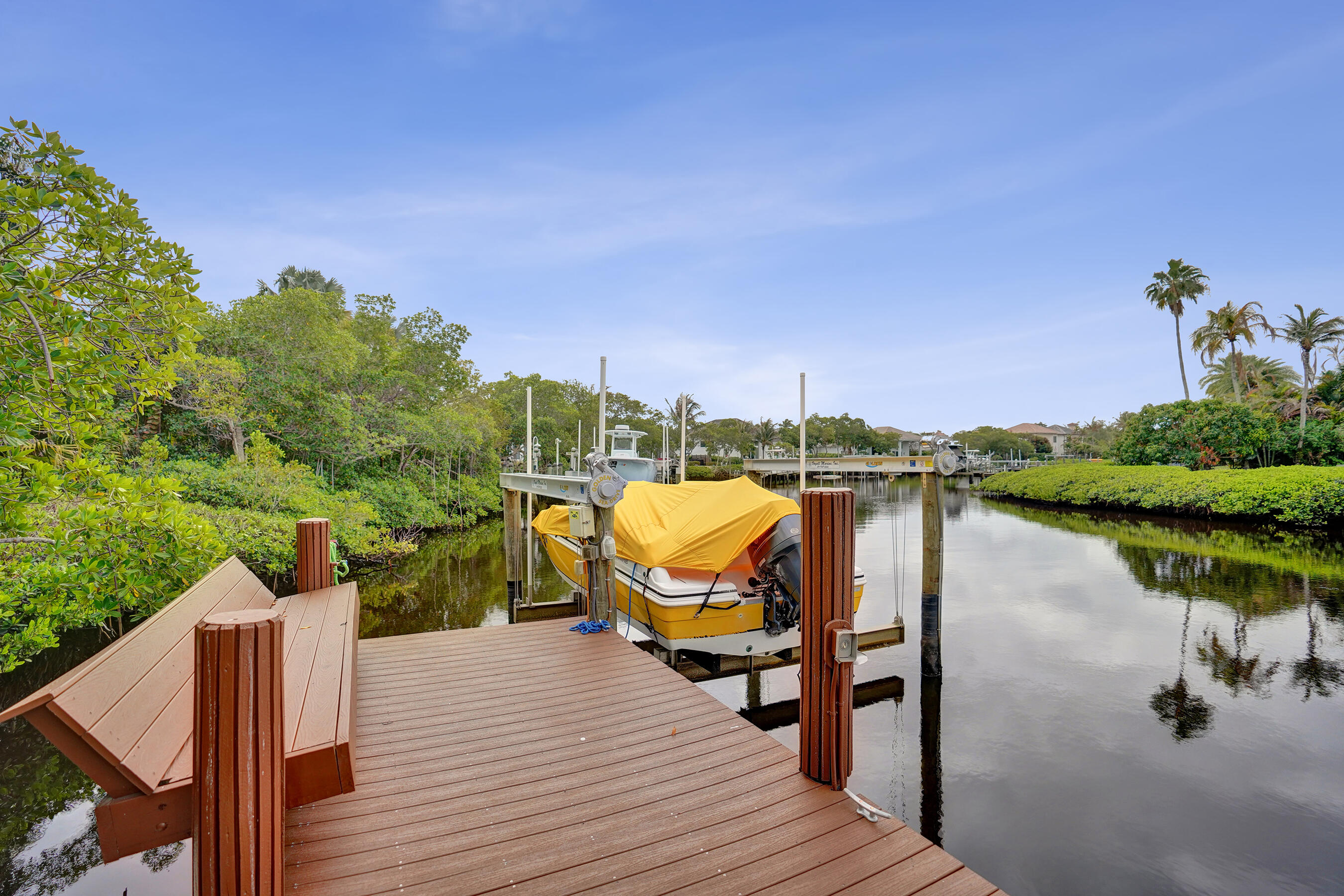 18669 SE Palm Island Lane