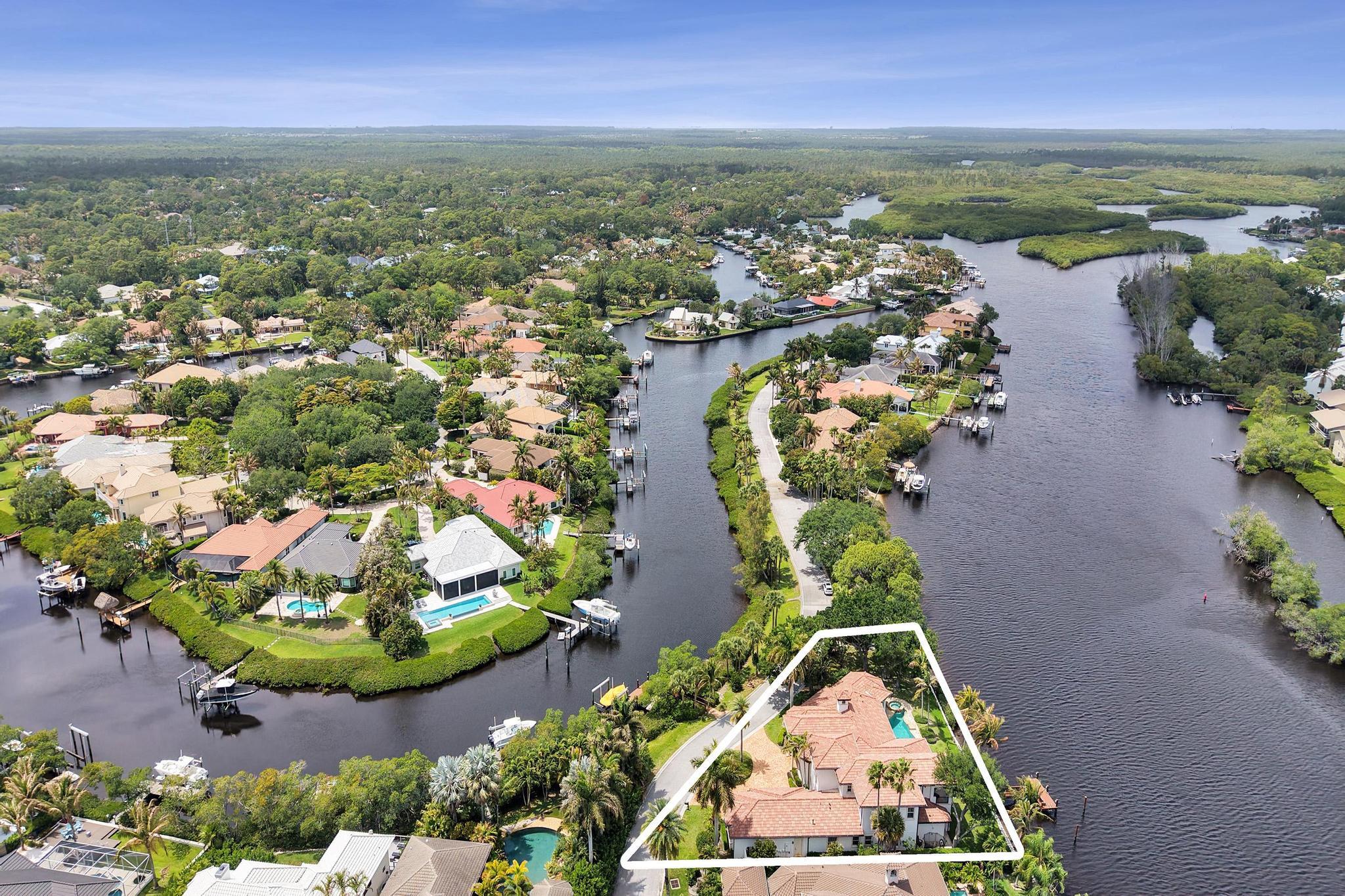 18669 SE Palm Island Lane