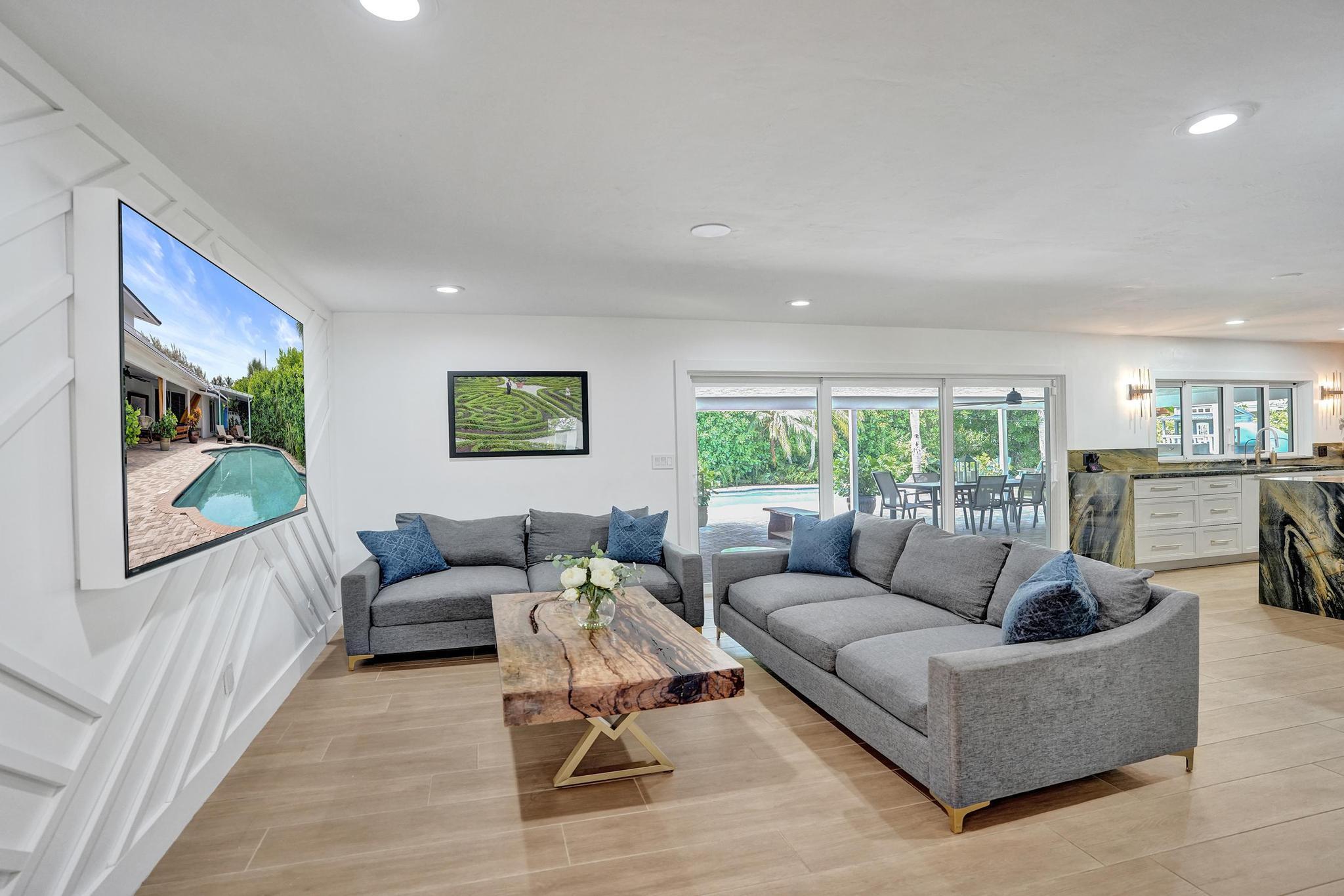 2 Mendota Lane