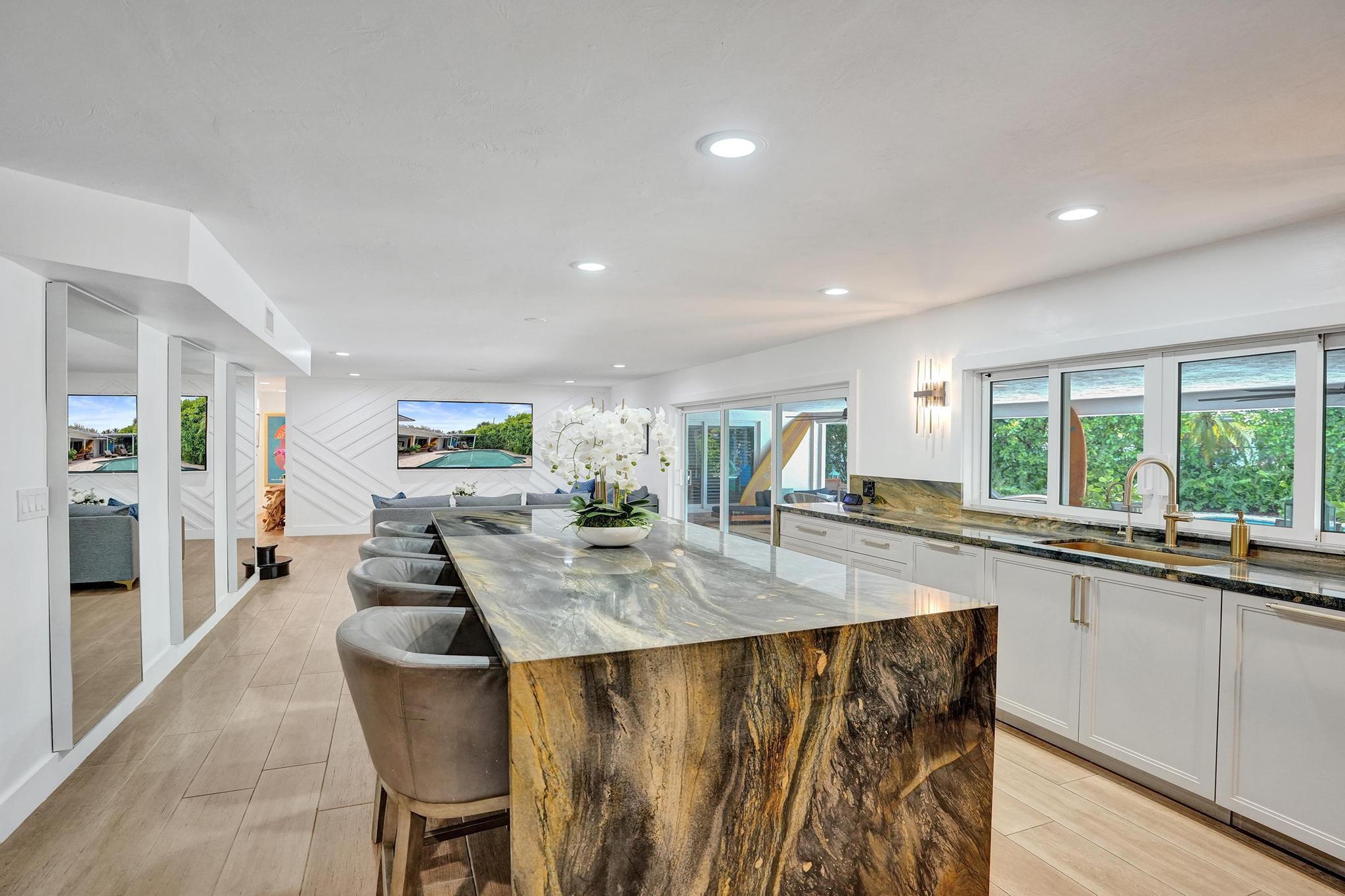 2 Mendota Lane