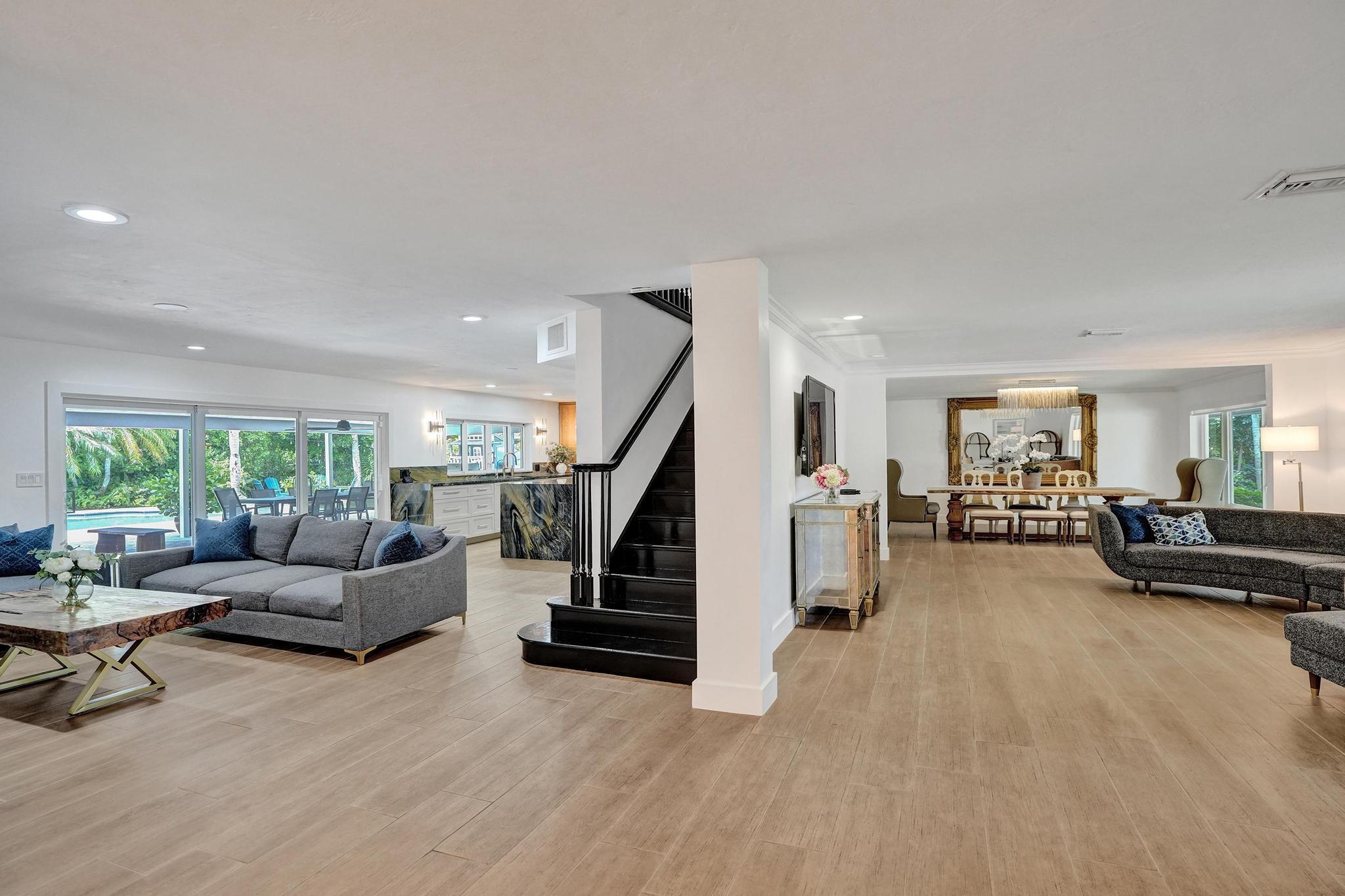 2 Mendota Lane