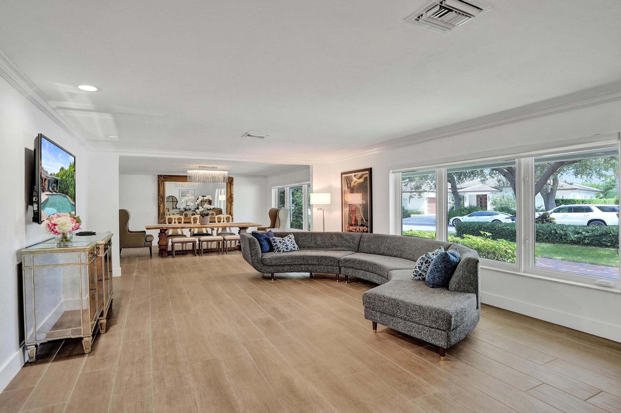 2 Mendota Lane