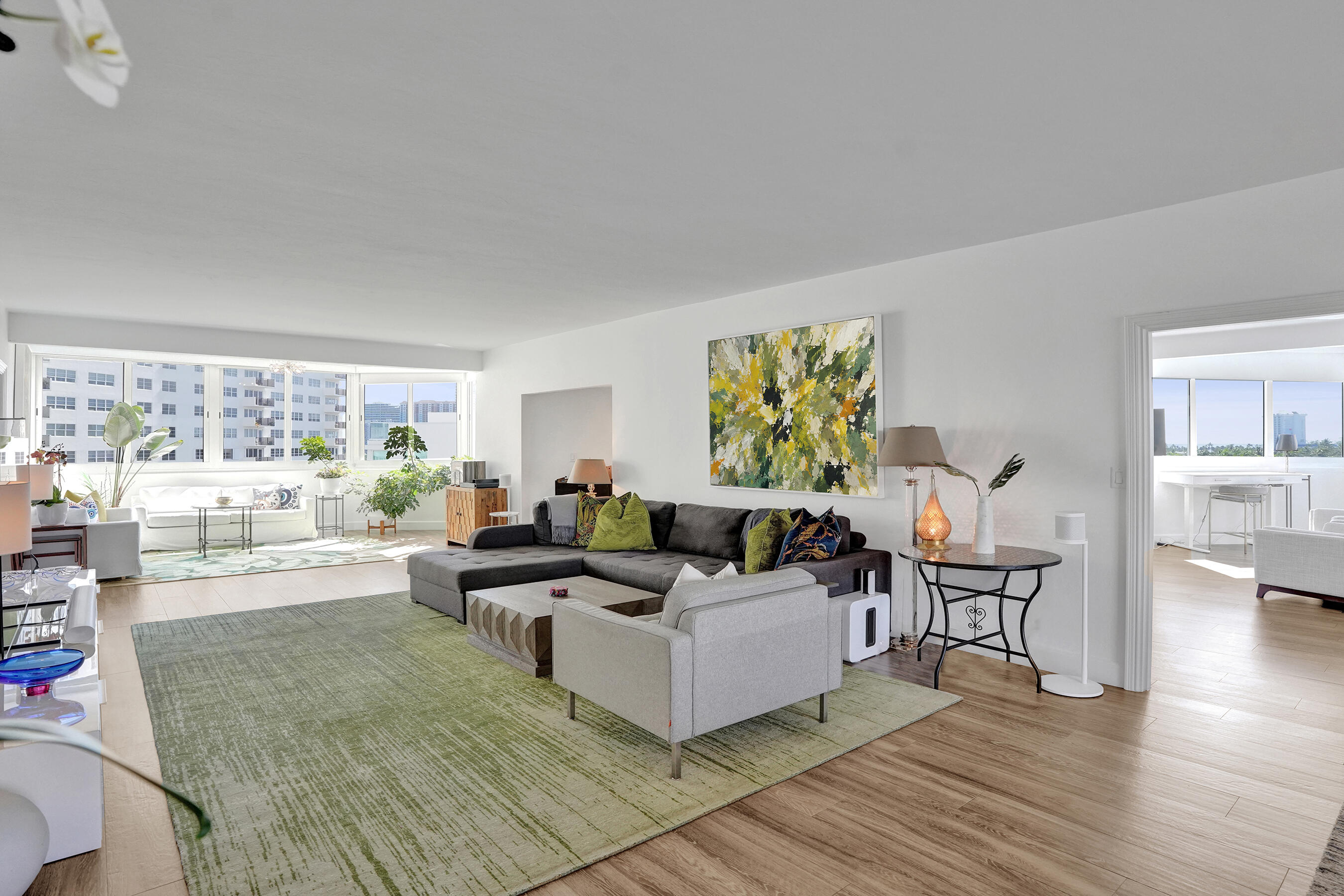 333 SUNSET Drive 401