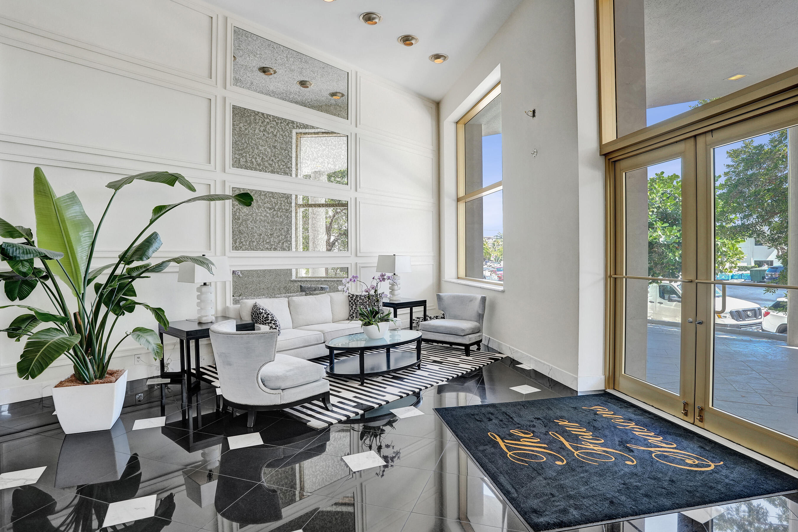 333 SUNSET Drive 401