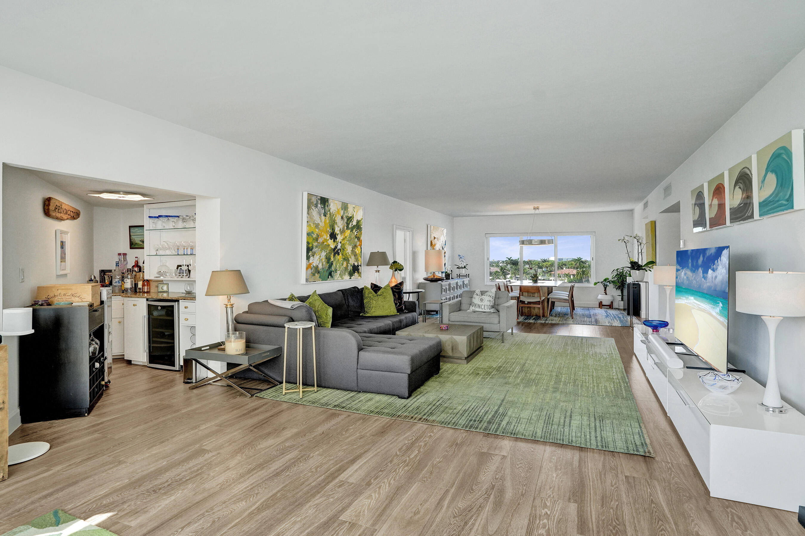 333 SUNSET Drive 401