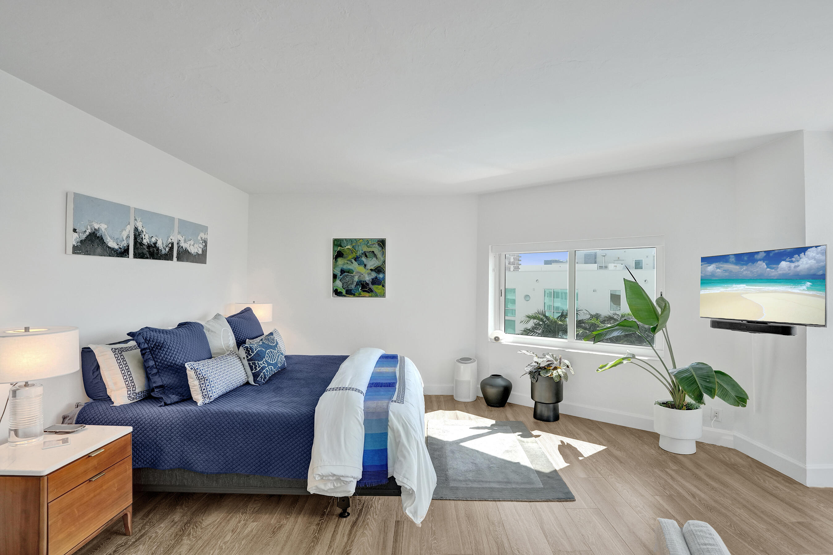333 SUNSET Drive 401