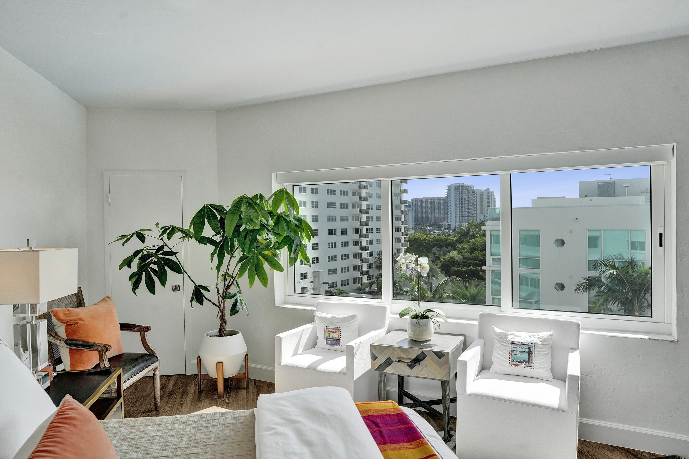 333 SUNSET Drive 401