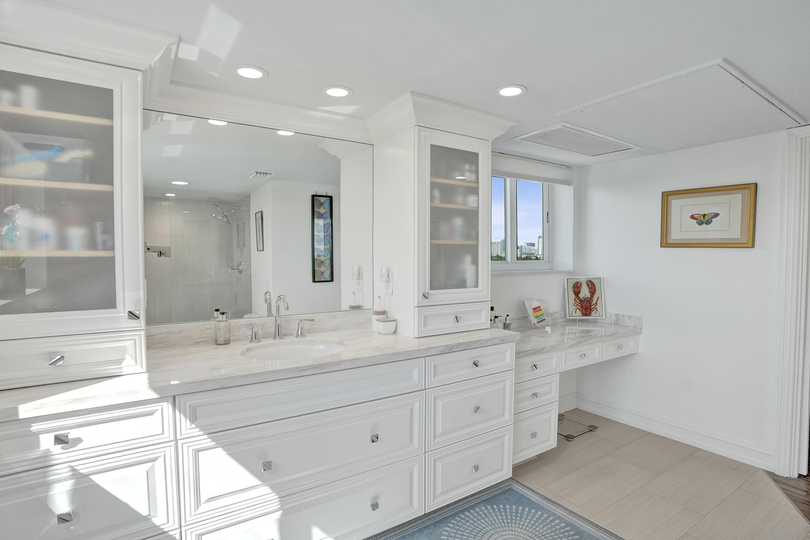 333 SUNSET Drive 401