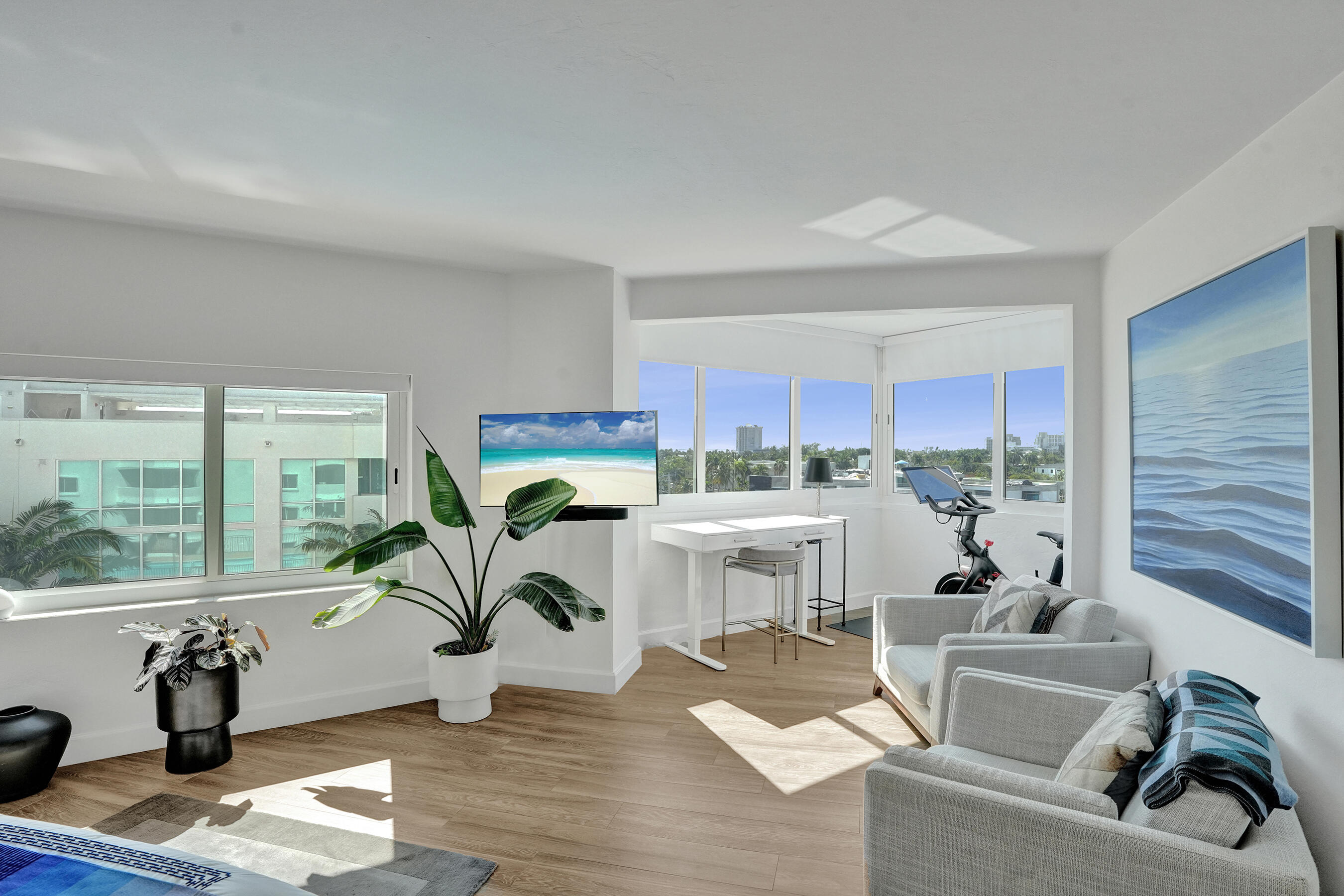 333 SUNSET Drive 401