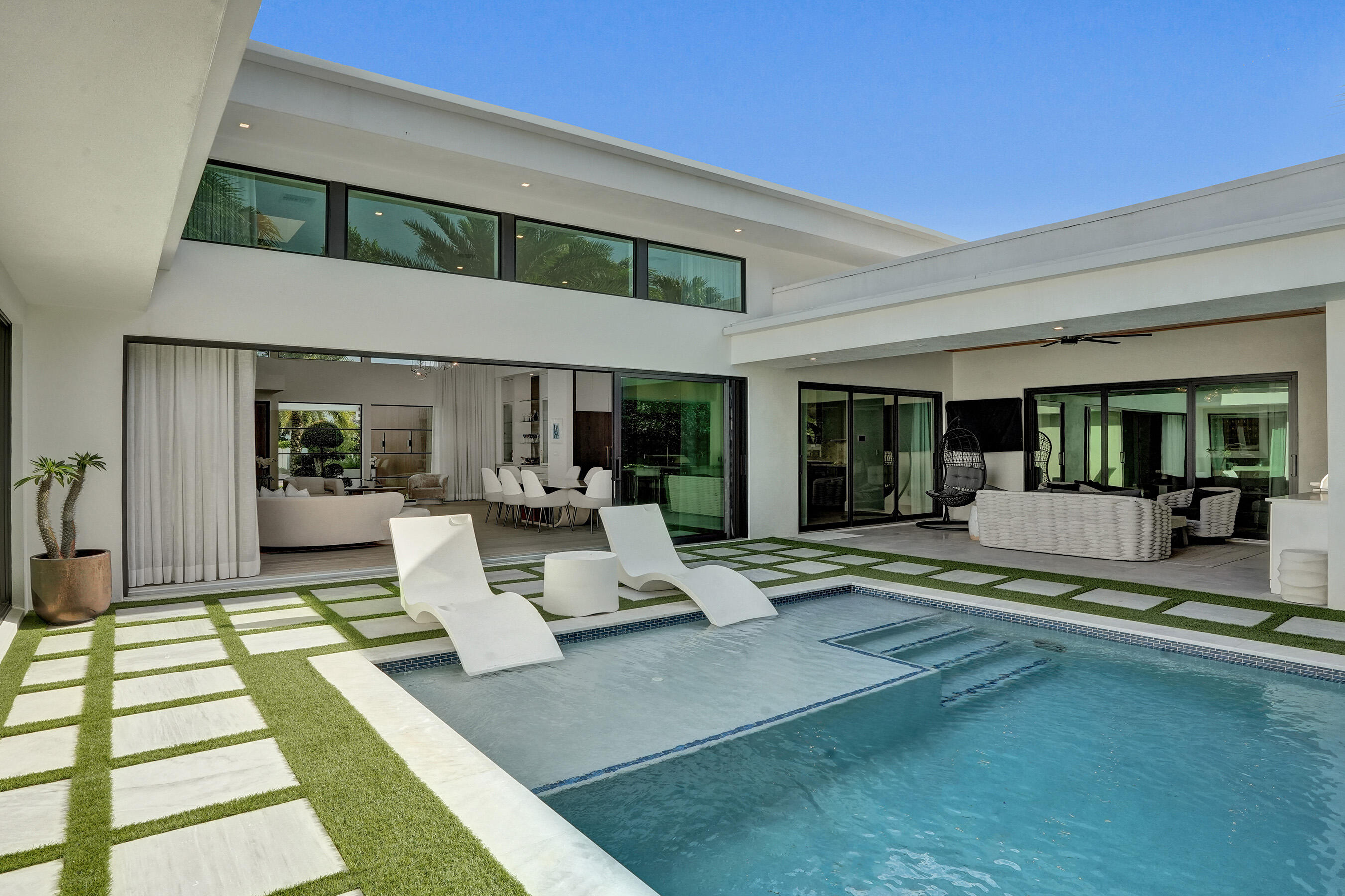 7 Tahoe Lane