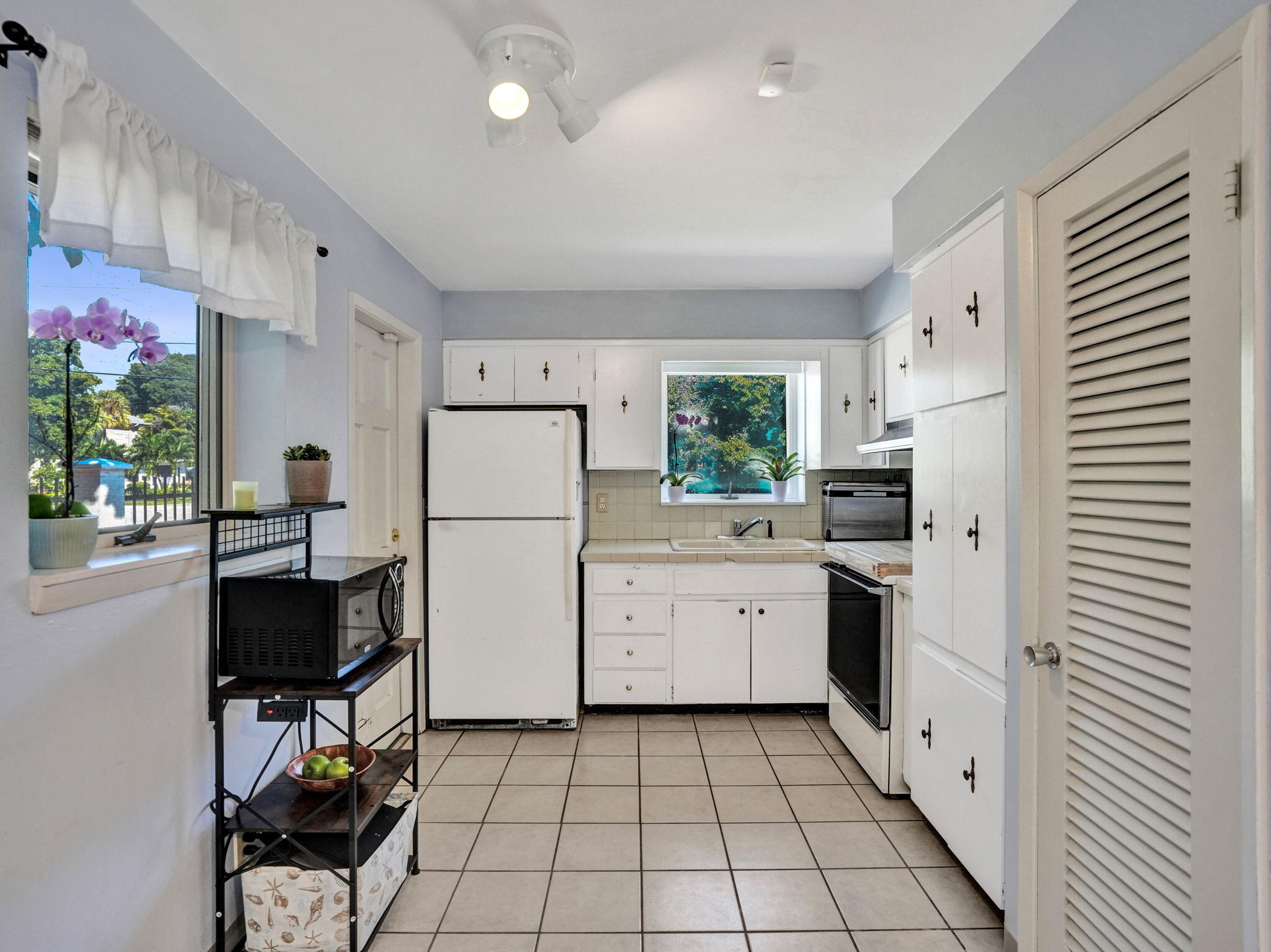 2600 NE 21st Street