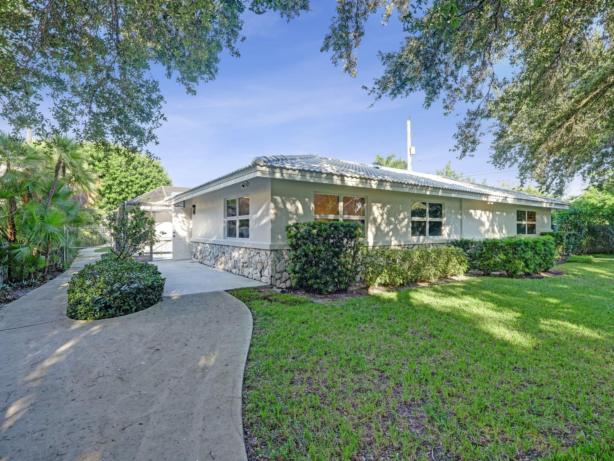 2600 NE 21st Street