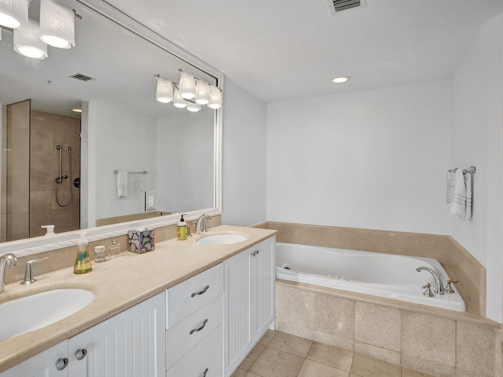 2110 N Ocean Blvd 7-A