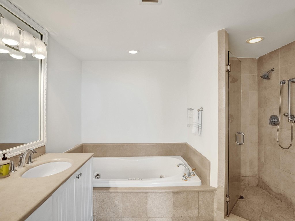 2110 N Ocean Blvd 7-A