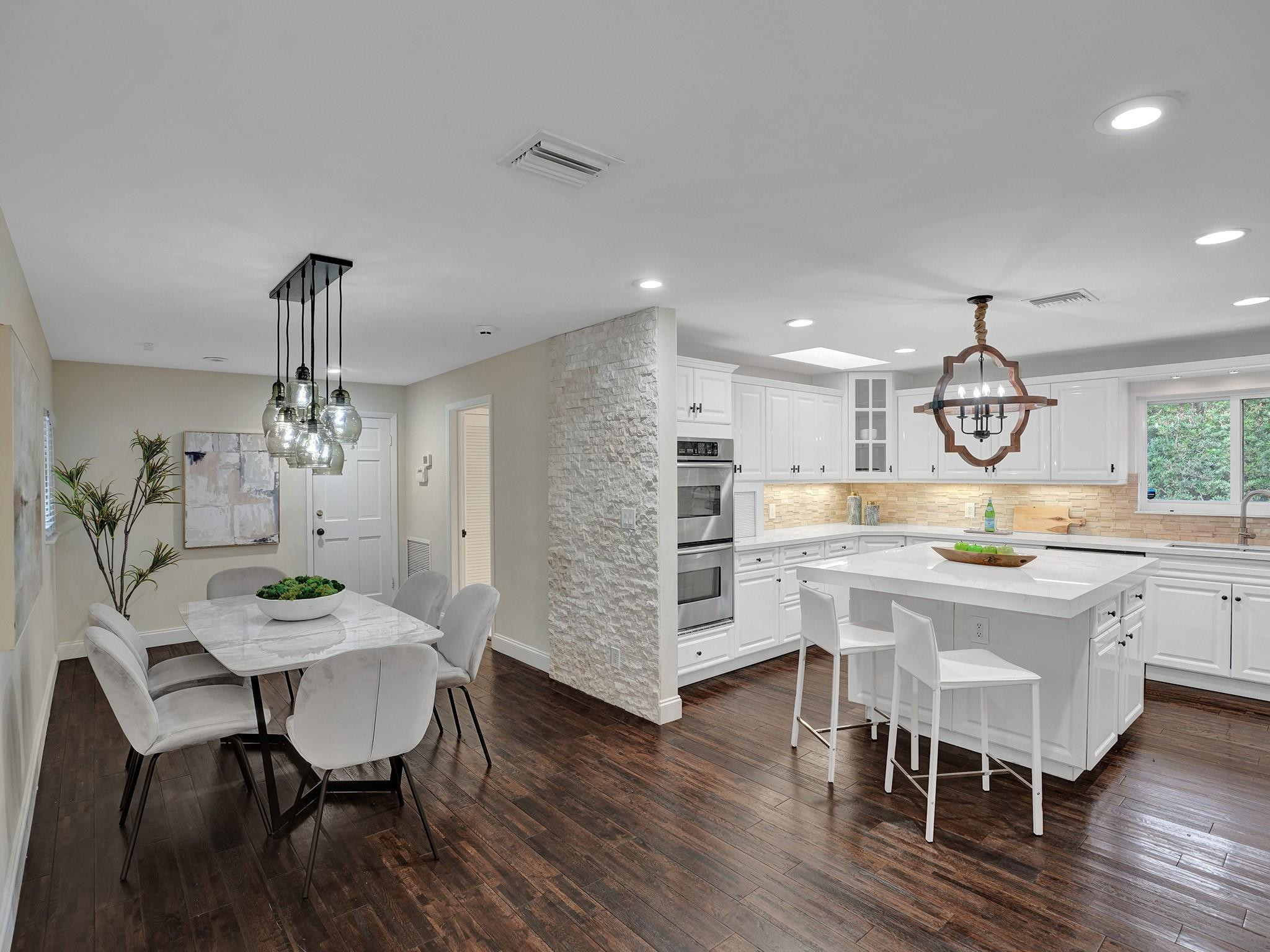 2 Minnetonka Rd